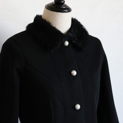【クラシカルな雰囲気！】エアーウール パールボタン付き ファー衿ジャケット【ブラック】 8枚目の画像