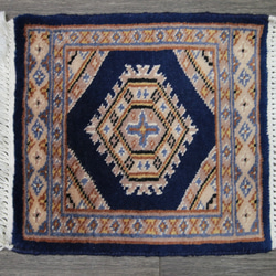 新品　高級ラグ　パキスタン手織り絨毯　ミニラグ　アクセントラグ　30x33cm　#182 2枚目の画像