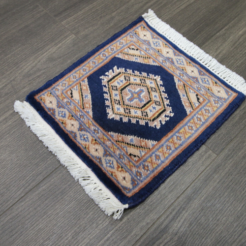 パキスタンラグ　手織り絨毯　ミニラグ　30cmx33cm