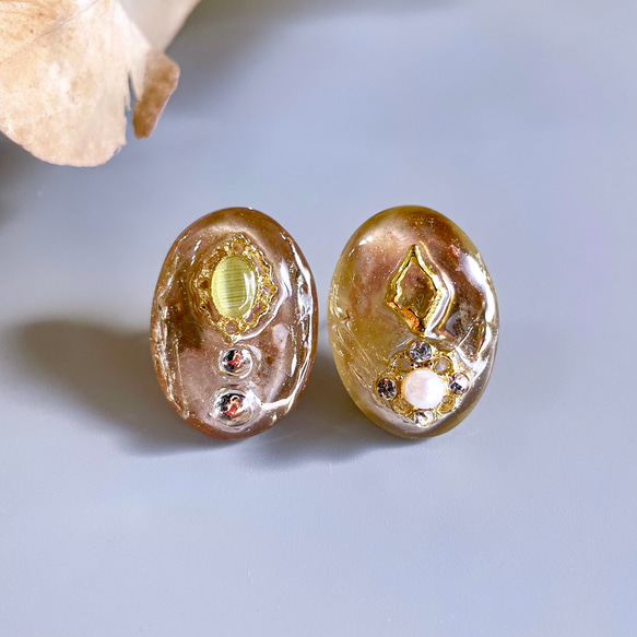 glass oval vintage pink Earrings 1枚目の画像