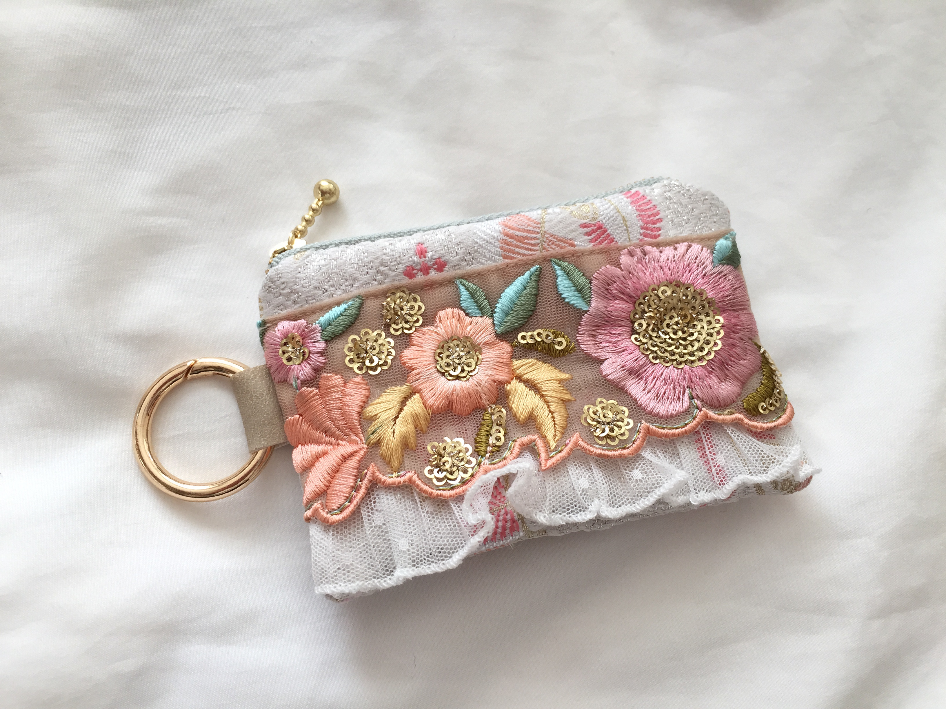最高の品質の タグ付き インド刺繍リボンポーチ i9tmg.com.br