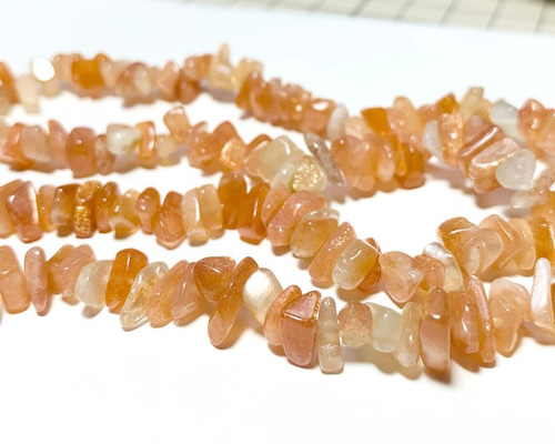 天然石】オレンジムーンストーンAAA さざれビーズ 穴あり 5g