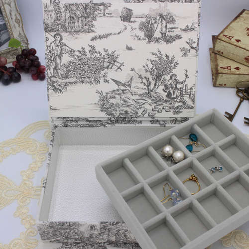 受注制作】フランス製トワルドジュイ カルトナージュ♪ ジュエリー