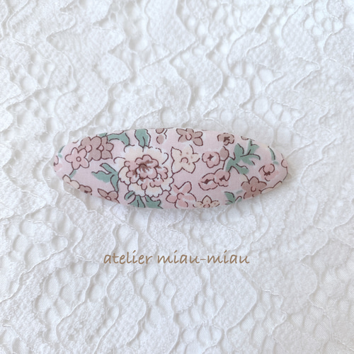 【196】リバティプリント使用　ハンドメイド　オーバルパッチンピン　ヘアピン 196】リバティプリント使用ハンドメイドオーバルパッチンピン