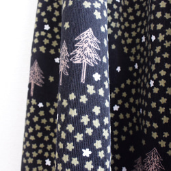 森と雪の花のコーデュロイロングスカート ブラック 8枚目の画像