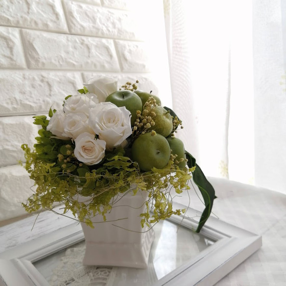 映像付き通信講座】フラワーアレンジ基礎講座『四角い花器で作る