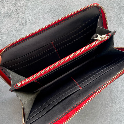 送料無料】栃木レザー＊総手縫い＊赤ステッチ黒ヌメ革＊ラウンドジップ