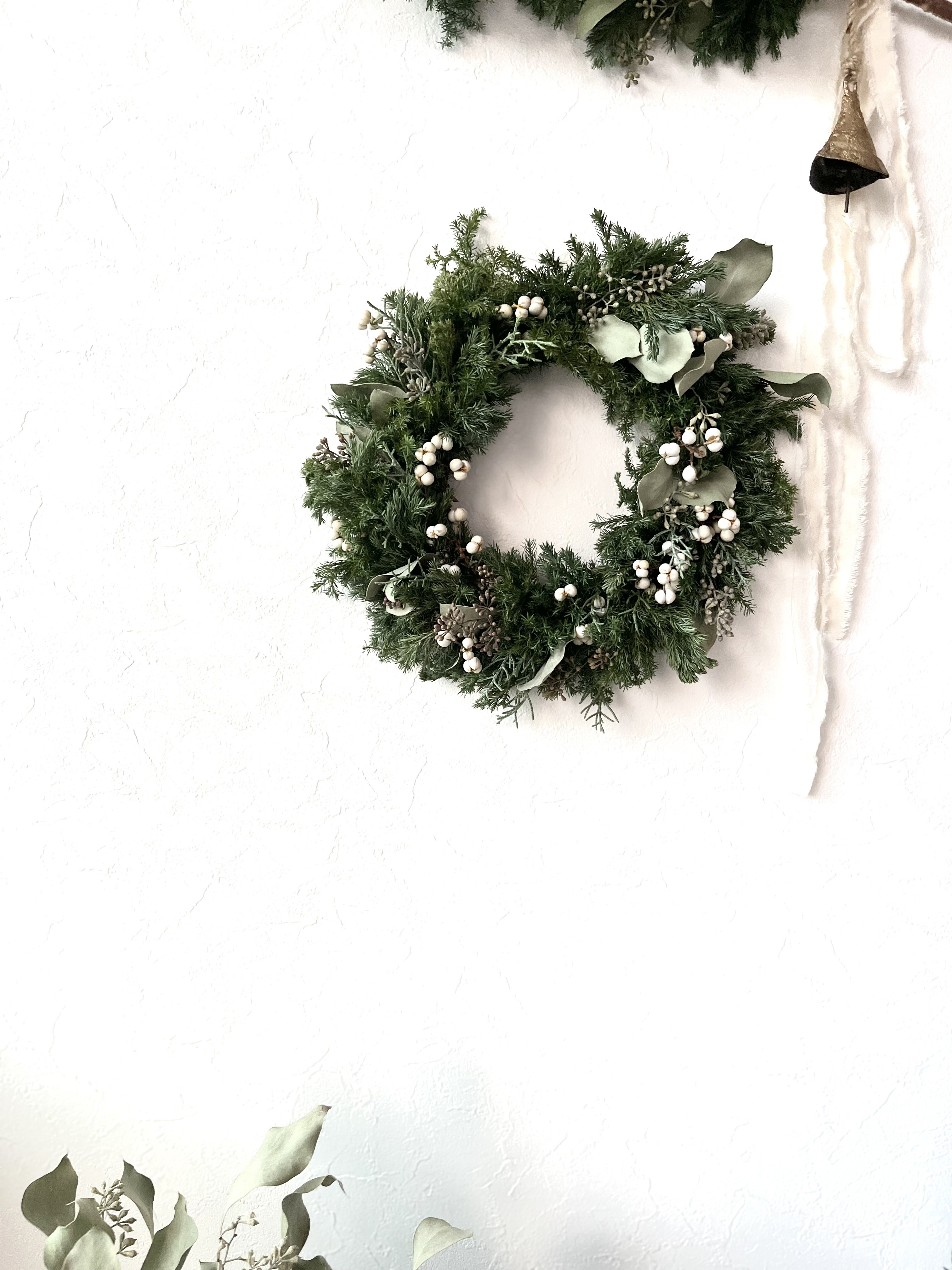 2022 white × green christmas wreathe① リース pitoiro 通販｜Creema 