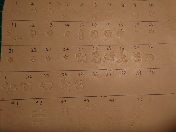 【真鍮と本革のシステム手帳カバー　ベルト式】　 A5サイズ　レザー　ヌメ革　大容量　ブラック　ネイビー　レッド 13枚目の画像