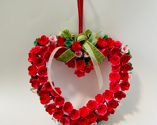 「希少な薔薇を生かしたリース♡」アシンメトリーのデザインです a4b803c92875bfa9610e7343749e42