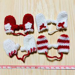 手編みクリスマスミニ手袋4点セット、ガーランド、オーナメントと色々使えます。 2枚目の画像