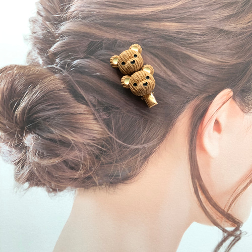 二本セット】ニット風 クマ くま カボション 髪留め ヘアクリップ