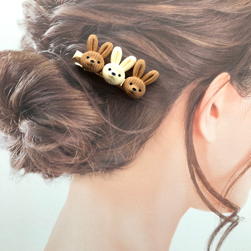 ニット風 うさぎ ウサギ カボション 髪留め ヘアクリップ ハンドメイド