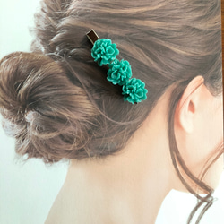 フラワー お花 ウェディング 結婚式   グリーン  髪留め ヘアクリップ  ハンドメイド 3枚目の画像