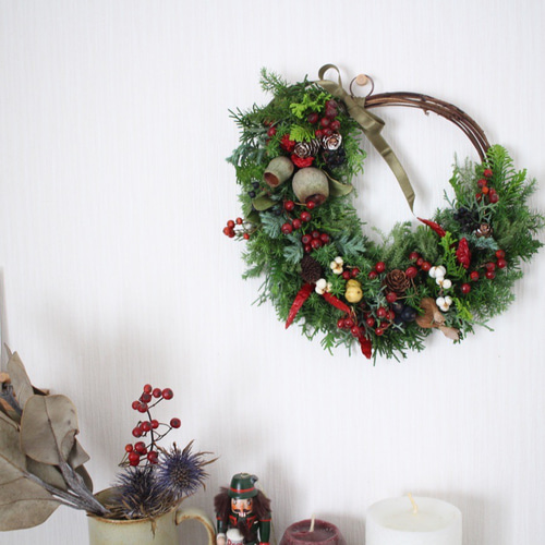 赤い木の実のハーフリース✳︎クリスマスwreathe◎22センチ リース  