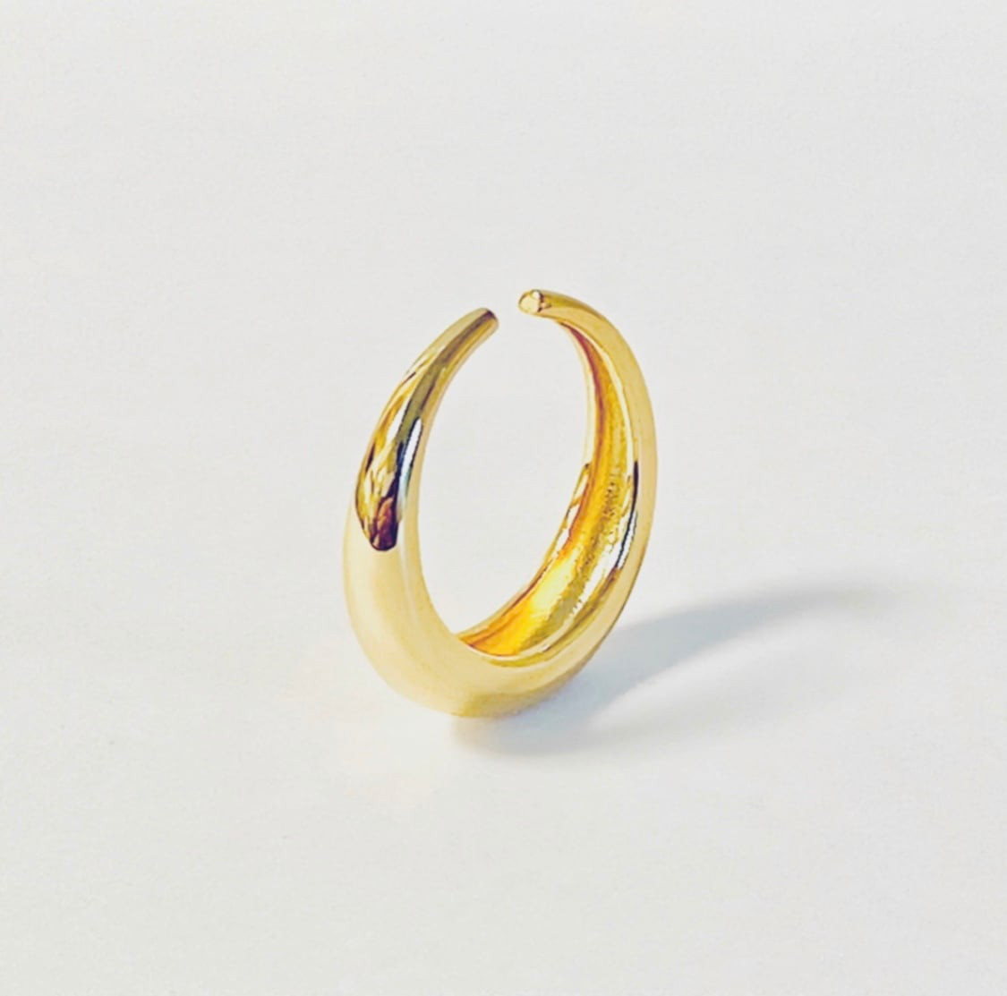 Crescent Moon ゴールド イヤーカフ （片耳）