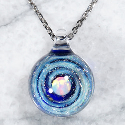 ガラスの小宇宙 ホワイトオパール ペンダント Yasuda Glass；No.1344WC