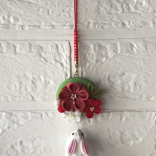 うさぎ・梅の根付 つまみ細工 ちりめん細工 その他置物 ふくちゃん