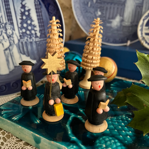 ドイツのヴィンテージ 木工品 ちいさな聖歌隊 5体セット♪ テラリウム