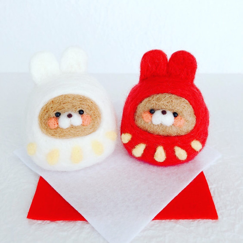 2023年干支のお正月飾り紅白うさぎだるま 羊毛フェルト 羊毛フェルト