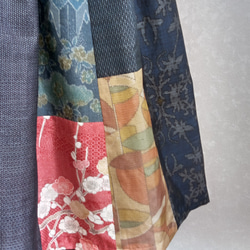 着物リメイク♪丈８０ｃｍ：色々な大島紬をパッチワークして作った6枚ハギスカート （裏地付き） 8枚目の画像
