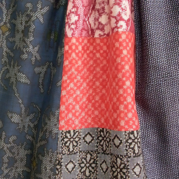 着物リメイク♪丈８０ｃｍ：色々な大島紬をパッチワークして作った6枚ハギスカート （裏地付き） 11枚目の画像