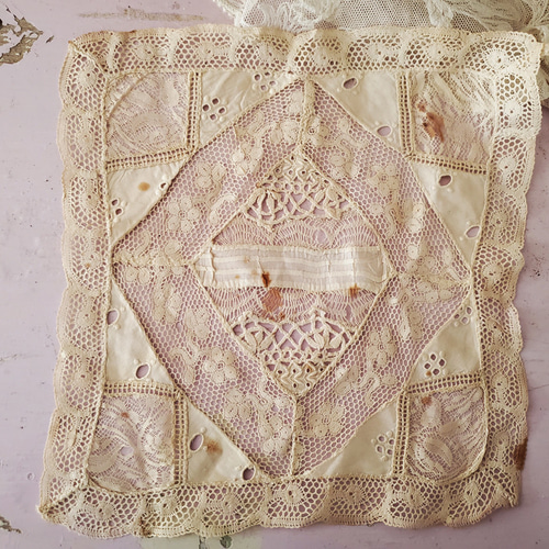 フランスアンティーク　ノルマンディレース・ドイリー フランスアンティーク ノルマンディレースのドイリー レース Mon