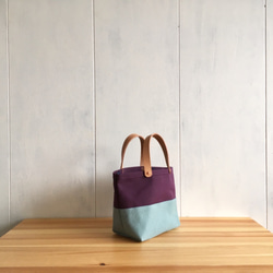 【受注製作】葡萄色と空色の小さな鞄 ヌメ革持ち手 3枚目の画像
