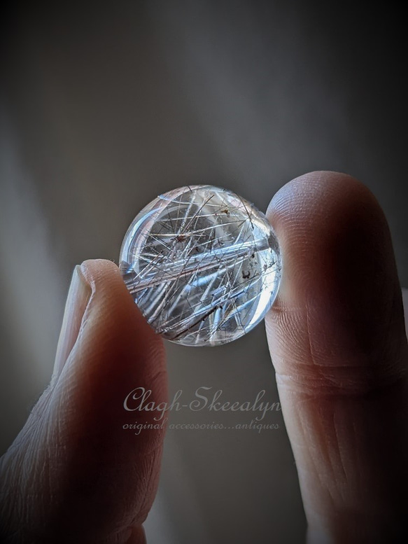 【Silver Rutile Quartz】シルバールチルクォーツ No.5　 丸玉｜16mmサイズ｜金紅石入り水晶 ｜ 4枚目の画像