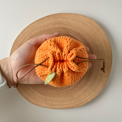 ころんと飾れるみかんの巾着袋 巾着ポーチ ミニポーチ 小物入れ  