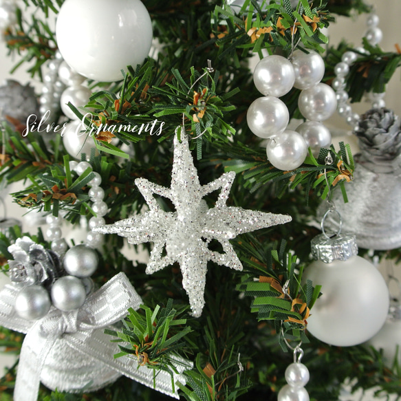 小さなホワイトクリスマス　白いリボンとパールシルバーベルのミニツリー　ホワイトツリー　クリスマスツリー　 R&yCH81 9枚目の画像