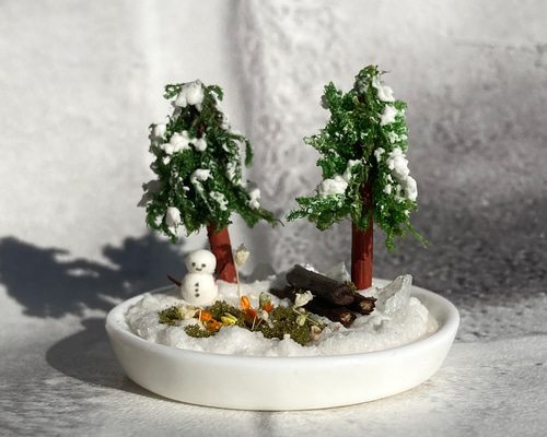 雪溶けの森と雪だるまのジオラマ その他置物 MAME:nature 通販