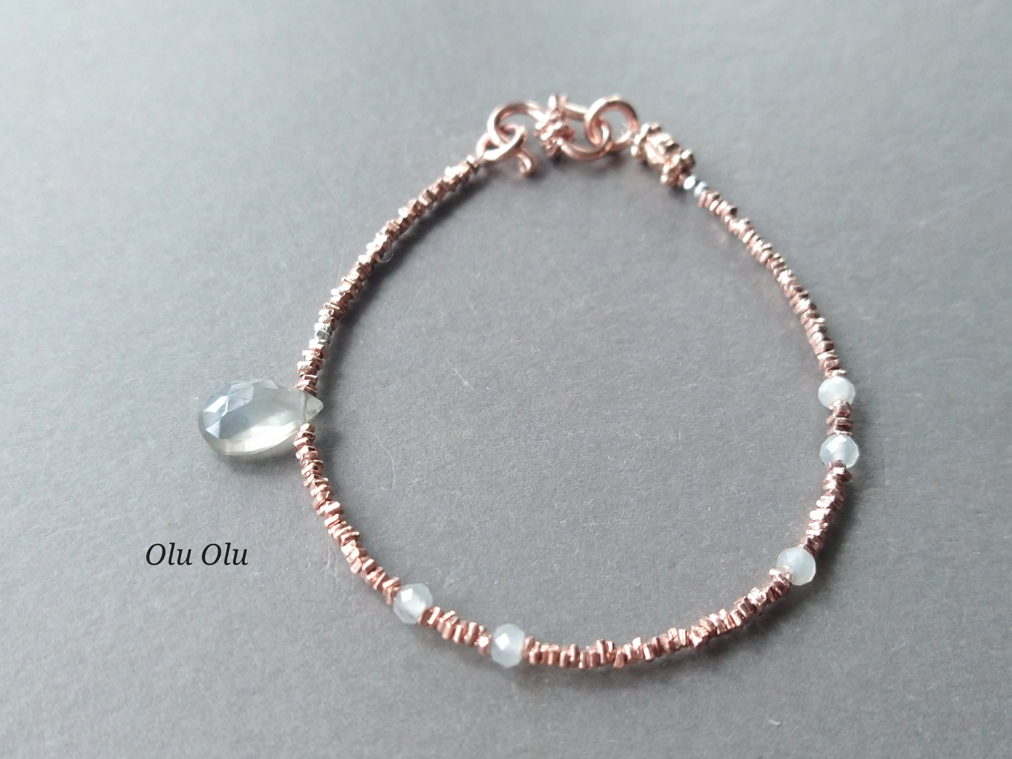 ムーンストーン×ロゼ・カレンシルバーのブレスレット