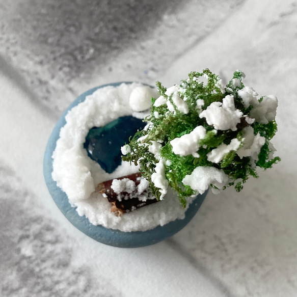 蒼の池と雪だるまの冬景色のミニチュア盆栽 7枚目の画像