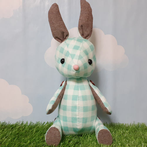 20%off】チョコミント色のうさぎ【Creema限定】 ぬいぐるみ もちまる