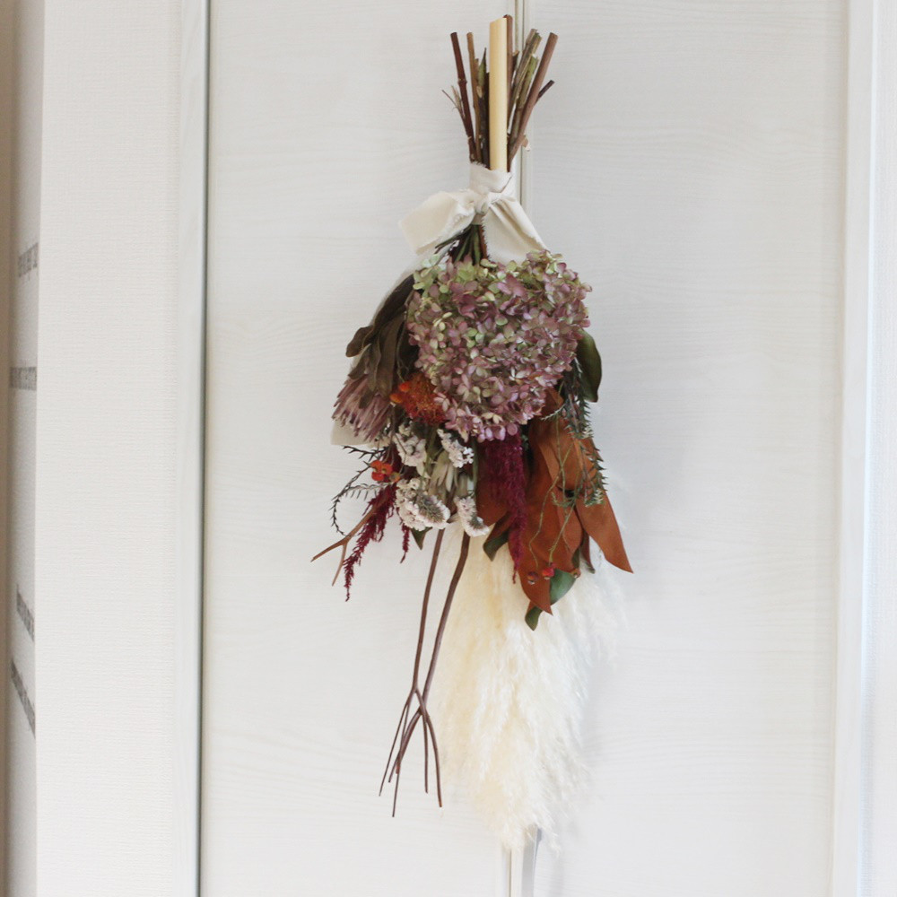 ドライフラワープロテア&ふわふわパンパスグラスの大人アンティーク