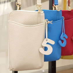 スマホショルダー　お財布機能と鍵ポケット付き　コレひとつでお出かけできます！ 3枚目の画像