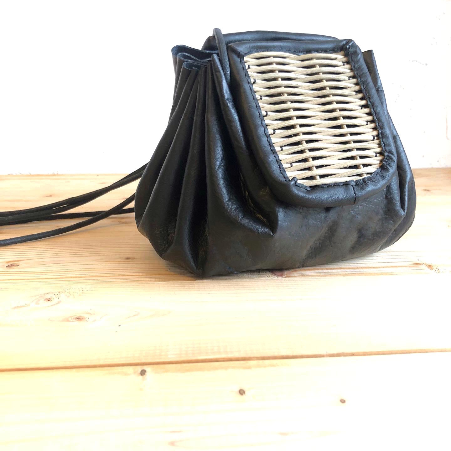 ［受注オーダー受付中］籐染とレザーのドリップ巾着