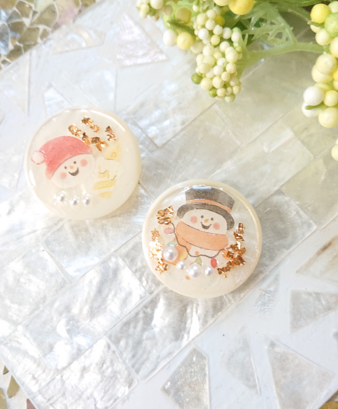 雪だるまのボタン☆2個 g-15 スノーマン/雪/ボタン/カボション《再販 