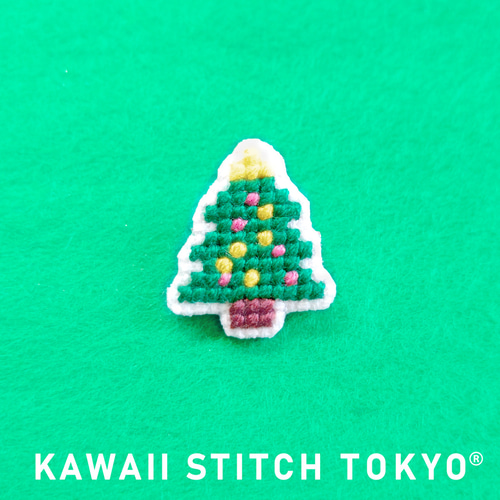 クリスマスツリー【ブローチ】バッチ バッジ クリスマス 刺繍 かわいい 