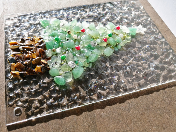 天然石のクリスマスツリープレート / レジン / 雪 / 置物 / オブジェ / インテリア 8枚目の画像