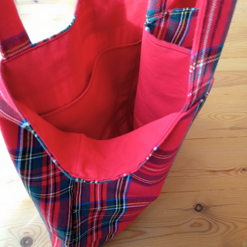 可愛い❤定番の赤タータンチェックトート（ロイヤルスチュワート・ネル