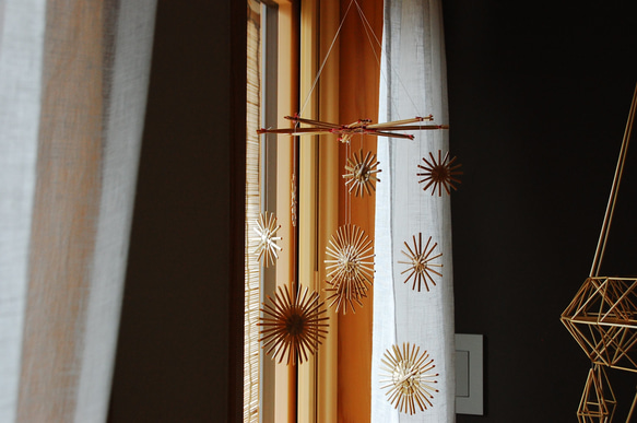 星のモビール　麦藁細工　ナチュラルなモビール　ベビーメリー 3枚目の画像