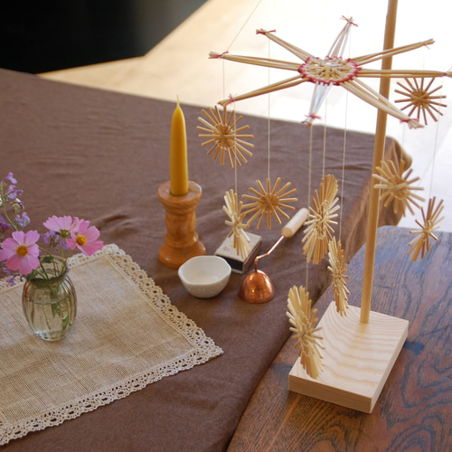 星のモビール 麦藁細工 ナチュラルなモビール ベビーメリー