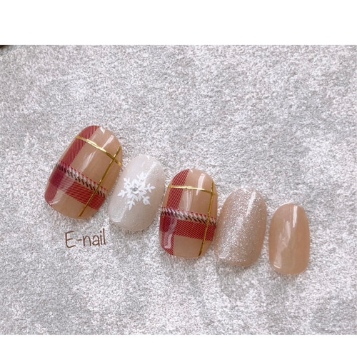 上品なチェックネイル♡ ネイルチップ 大人ネイル 赤 レッド