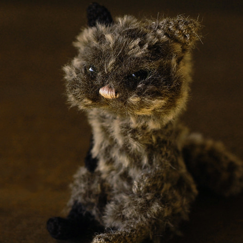 ふわふわロングなサビ猫ちゃんの編みぐるみキーホルダーX7 低けれ