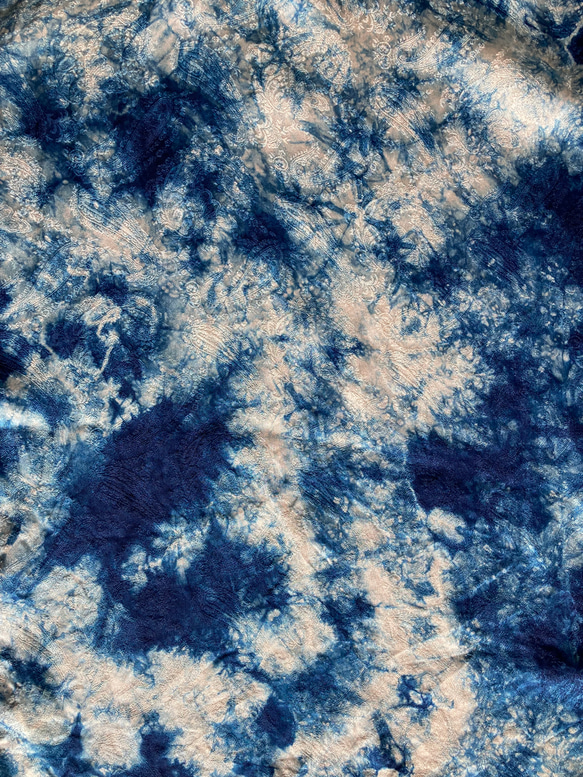 天然藍染　絹ストール 3枚目の画像