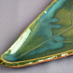 木の葉皿　緑釉　【商品番号：00227】 7枚目の画像