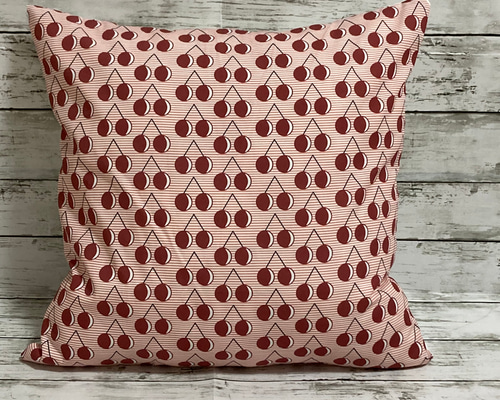 さくらんぼのクッションカバー クッション・クッションカバー