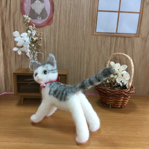 羊毛フェルト　サバトラ白猫 2枚目の画像